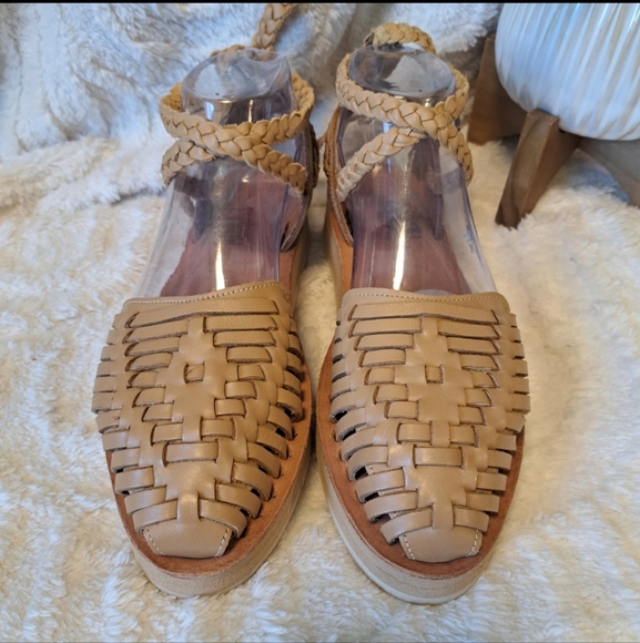 Espiritu Woven Leather Huarache Sandals Tan Ankle Tie Platform Carly Jean Size 8 - Picture 5 of 13